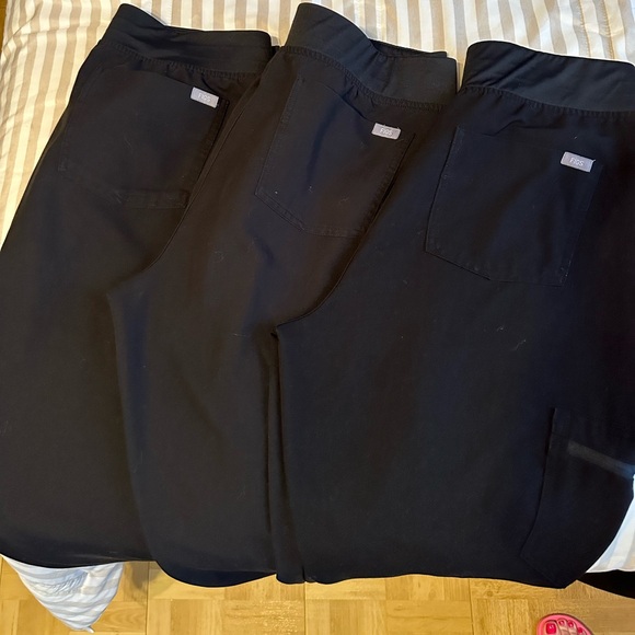 Figs Large Black scrub bundle - Picture 13 of 15